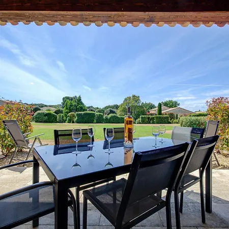 Les Residences De Metifiot 3*